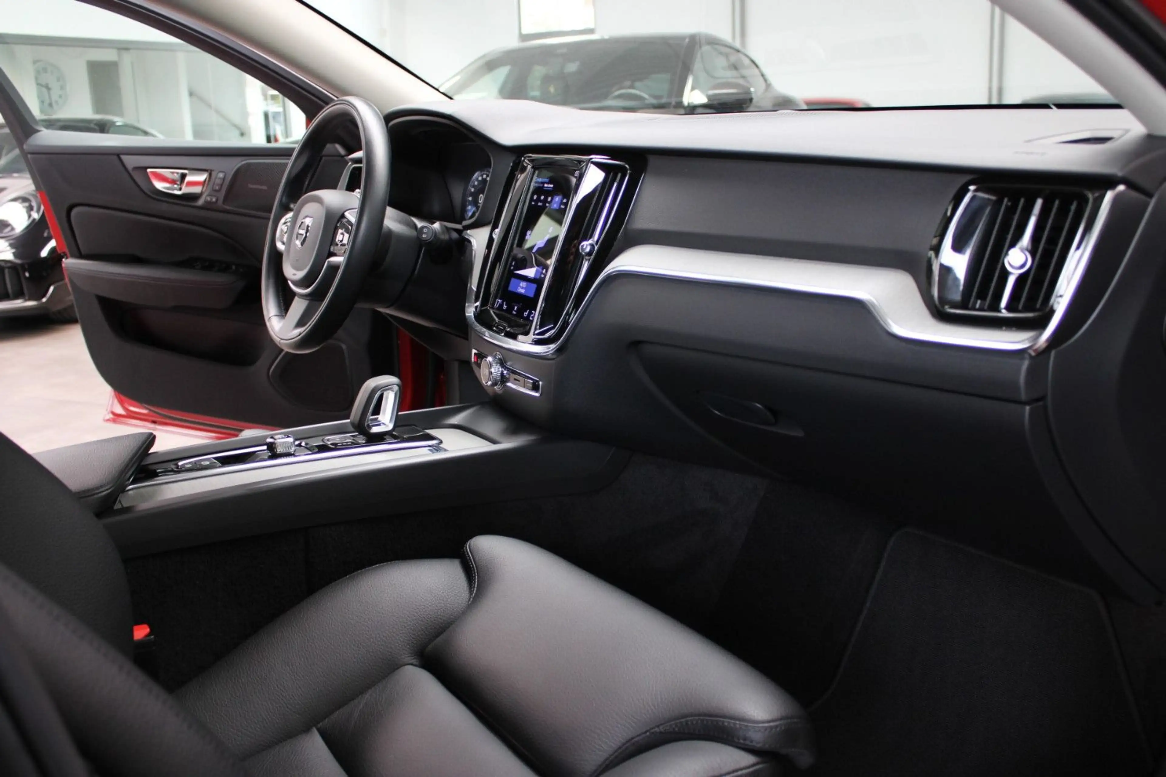 Volvo V60 Cross Country V60 CROSS COUNTRY 2.0 B4 D AWD MOMENTUM PRO! — photo 6
