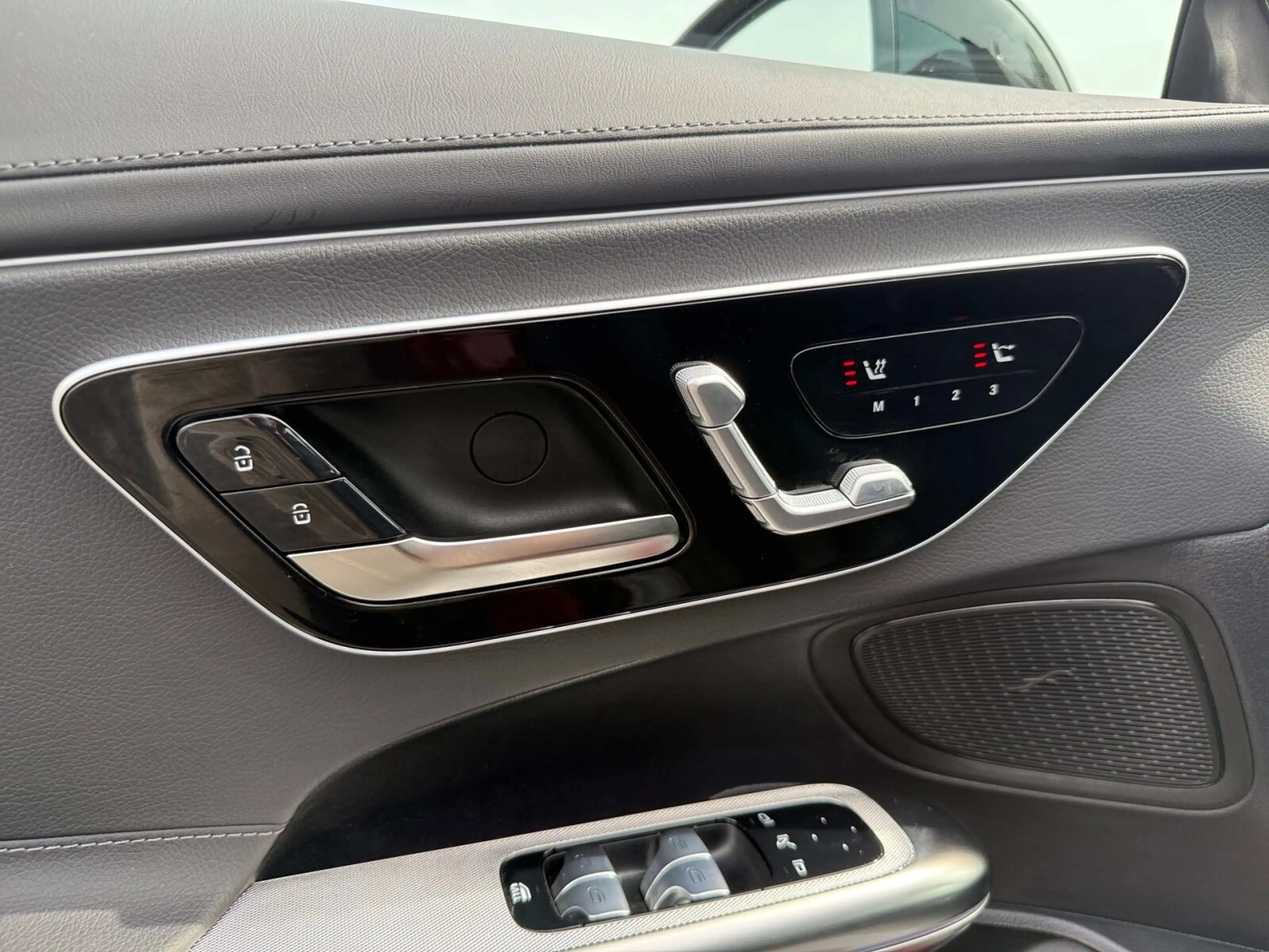 Mercedes-Benz CLE 300 CLE 300 4M Cabrio AMG*NIGHT*AHK*MEMO*360°KAM*LED — photo 15