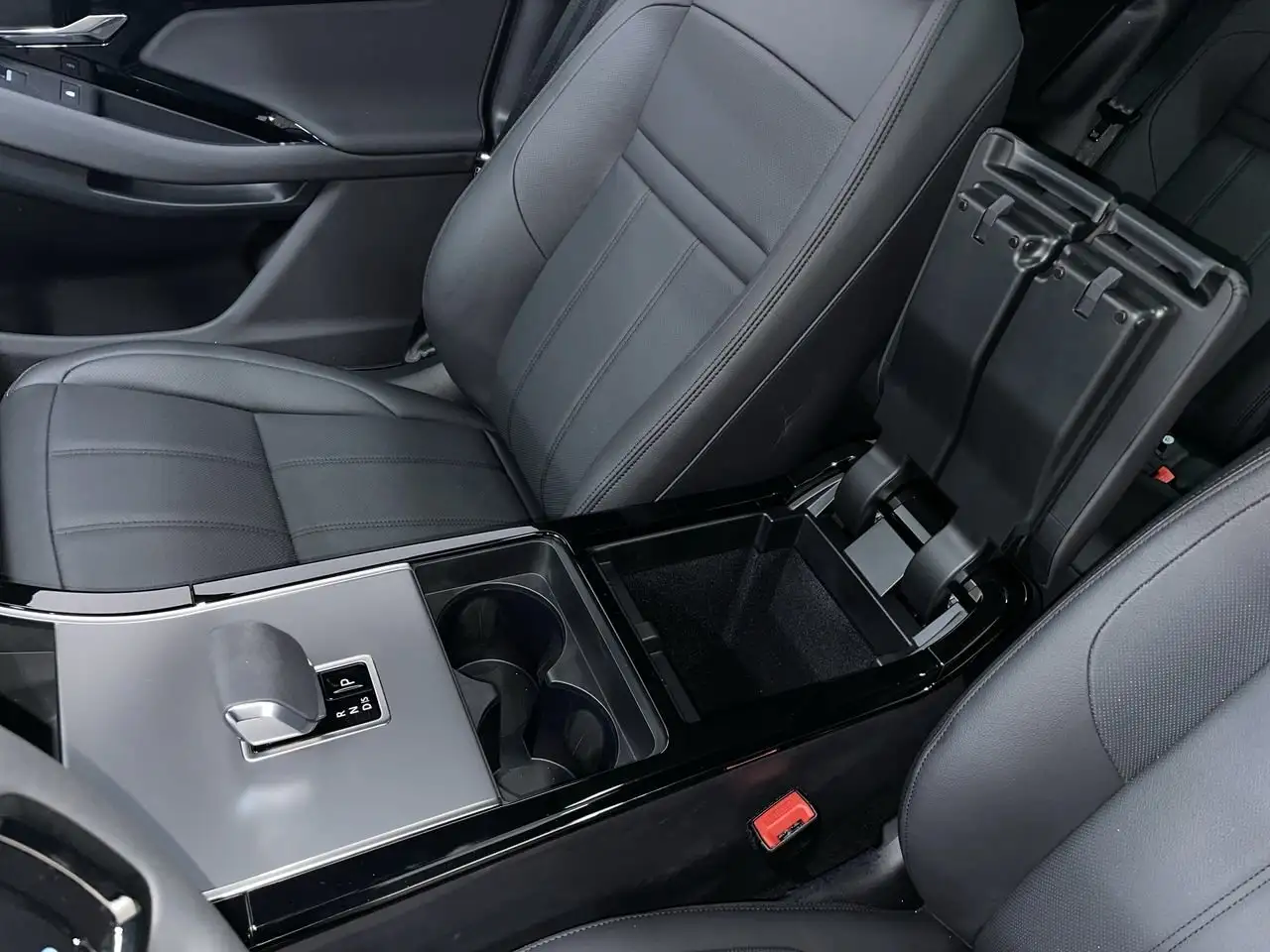Land Rover Range Rover Evoque снимка Land Rover Range Rover Evoque