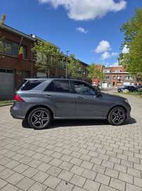 d 4Matic 9G-TRONIC AMG Line