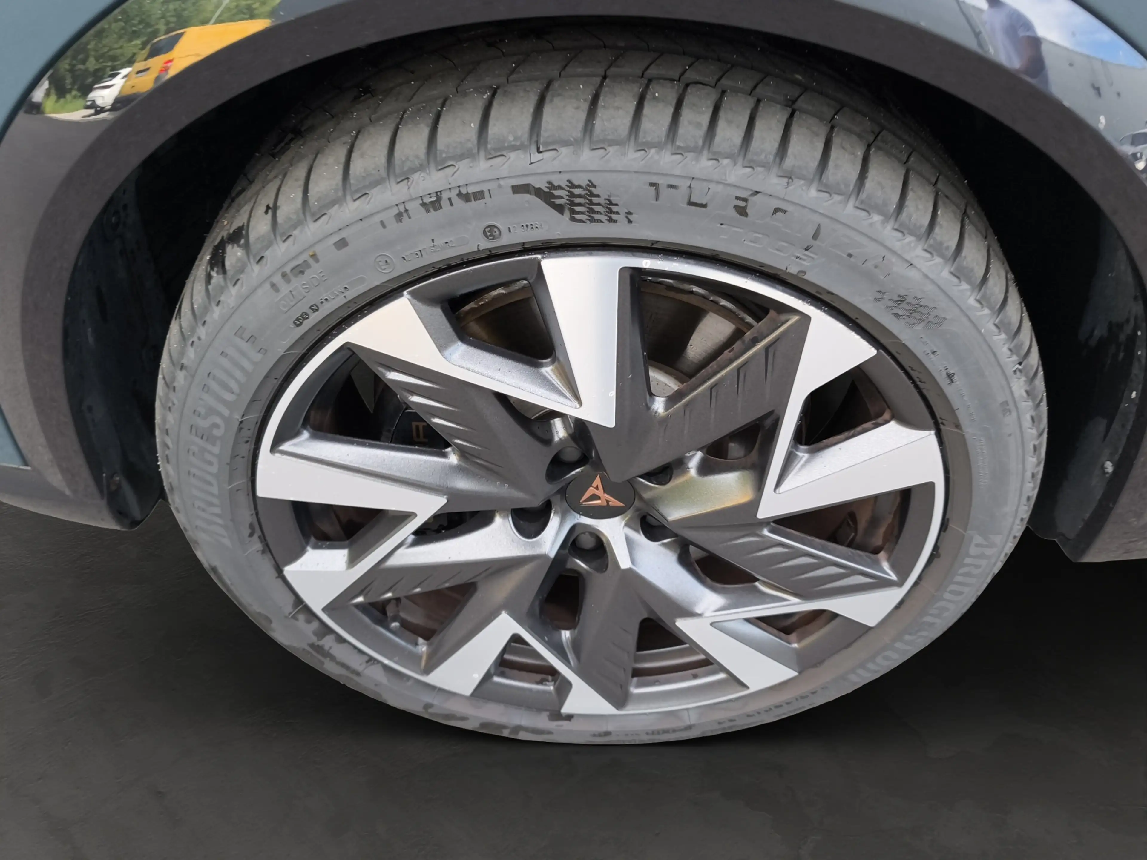 CUPRA Formentor 1.5 e-Hybrid DSG VZ — photo 10
