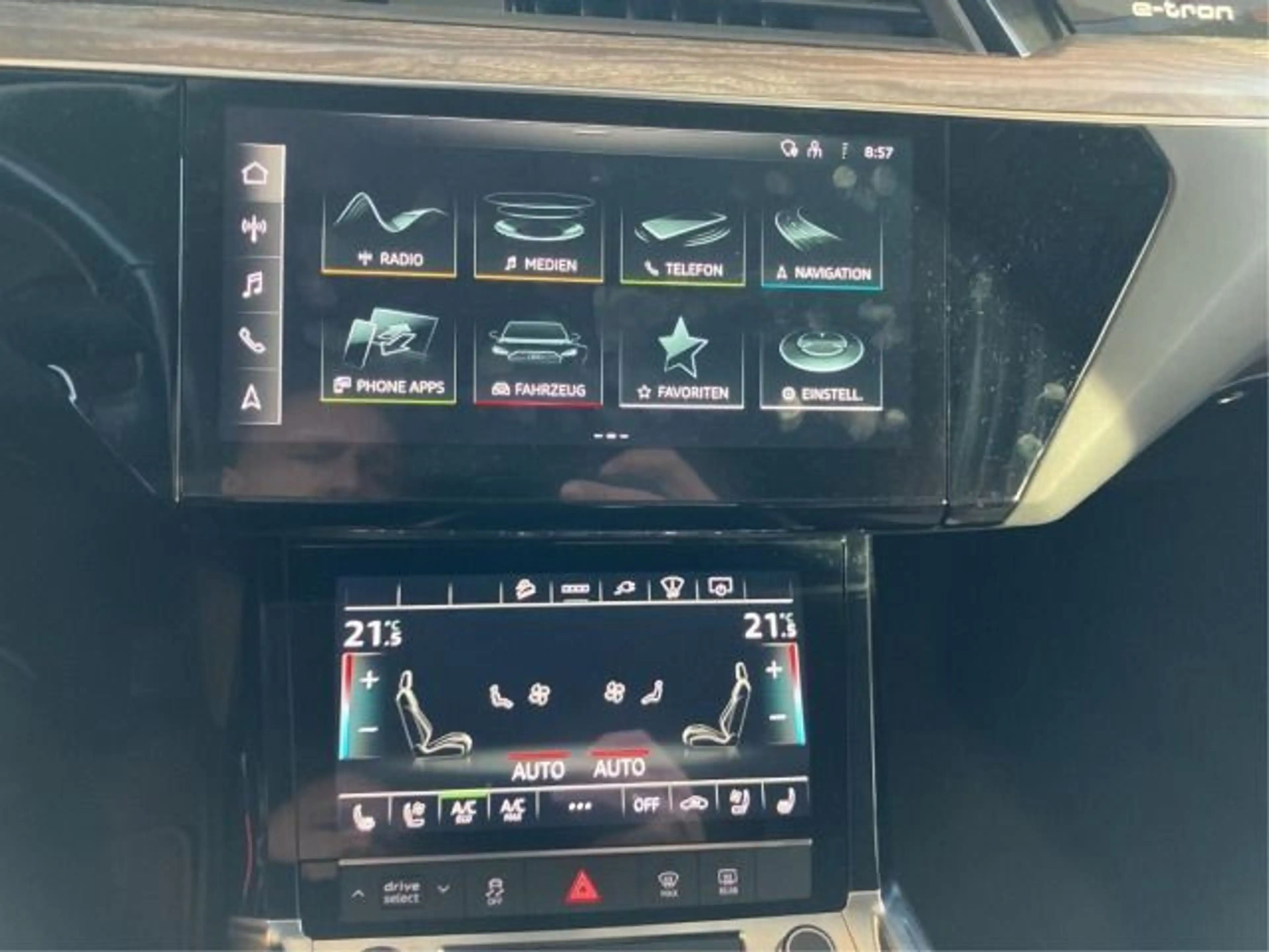 Audi e-tron 55 *QU*LEDER*HUD*360*MATRIX — photo 7