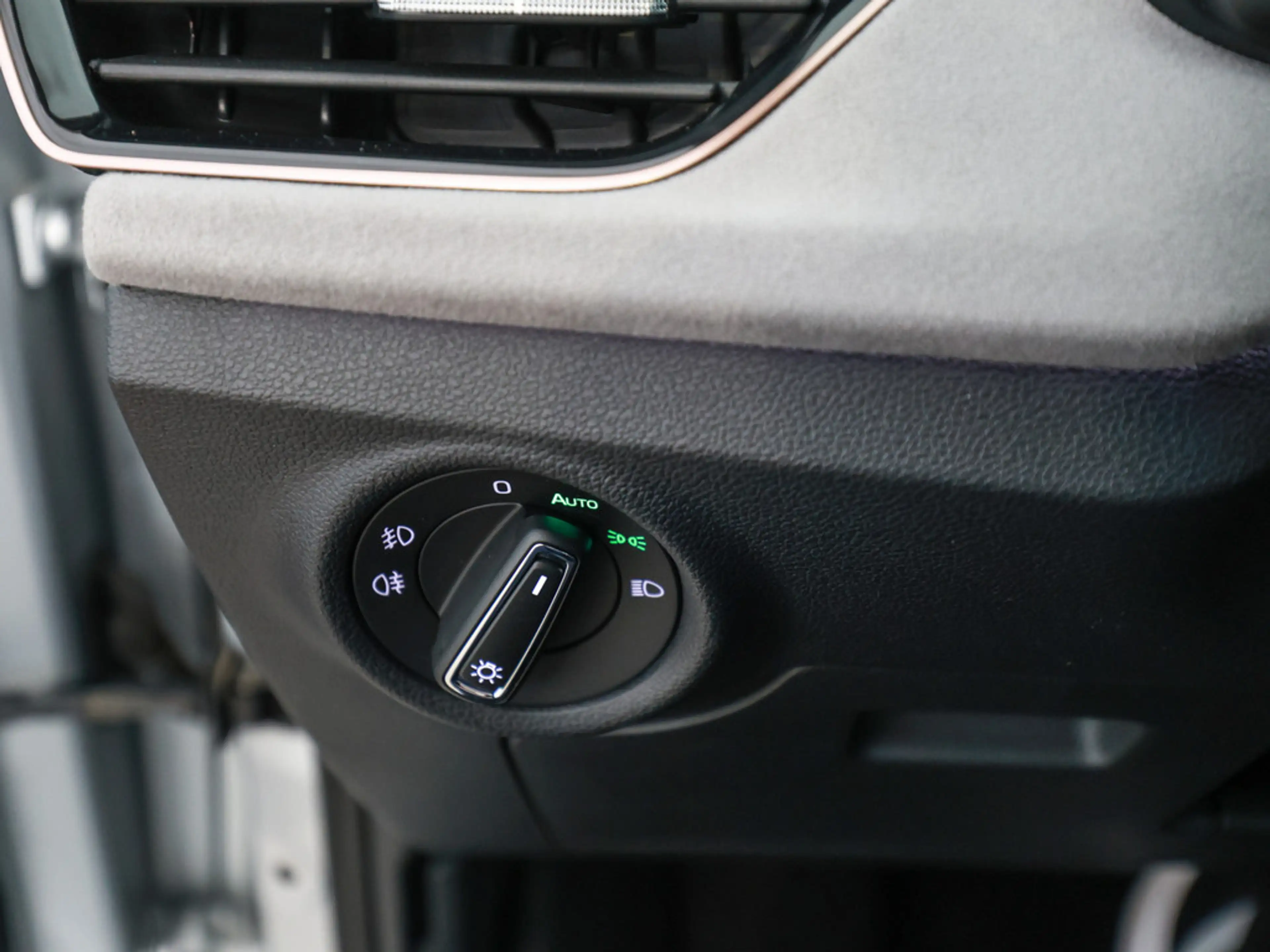 Skoda Kamiq Top Selection 1.0l TSI EU-Import 38% u. — photo 22