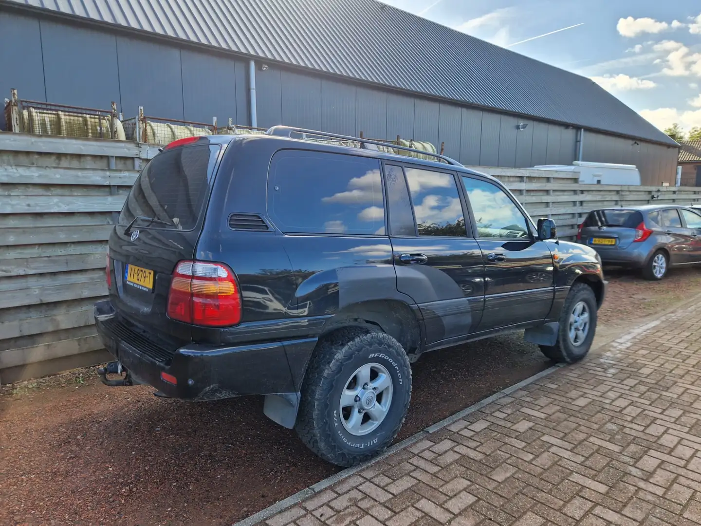 Toyota Land Cruiser LandCruiser 100 4.2 VX Standard Roof Window Van Zwart - 2