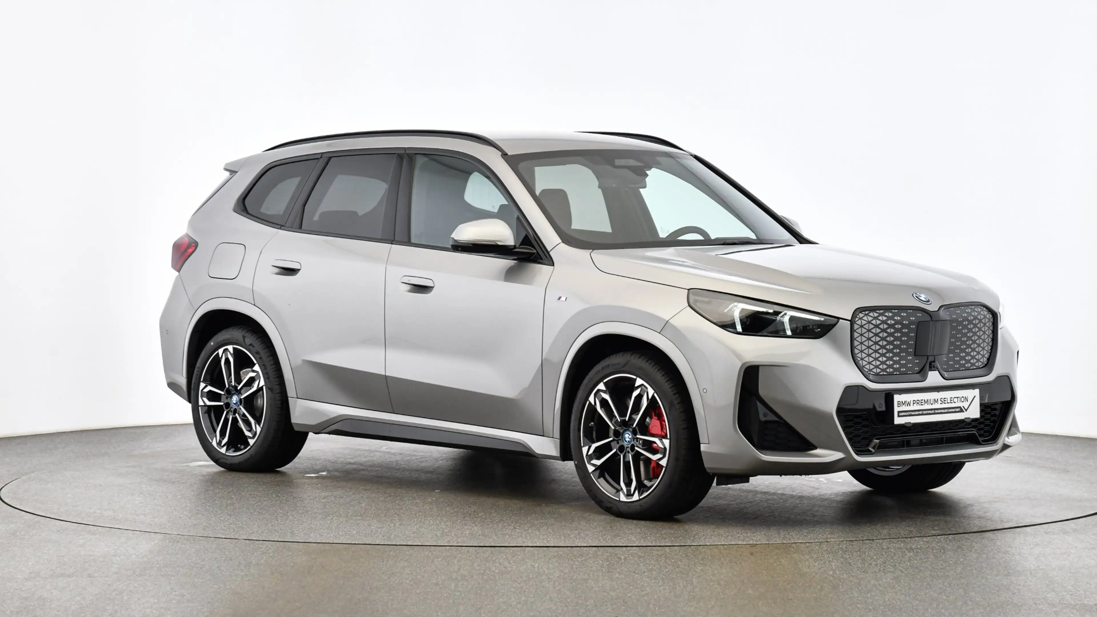 BMW iX1 eDrive20 — photo 7