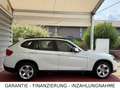 BMW X1 18 d sDrive/Garantie/Scheckheft/1.Hand/Ahk. Weiß - thumbnail 2