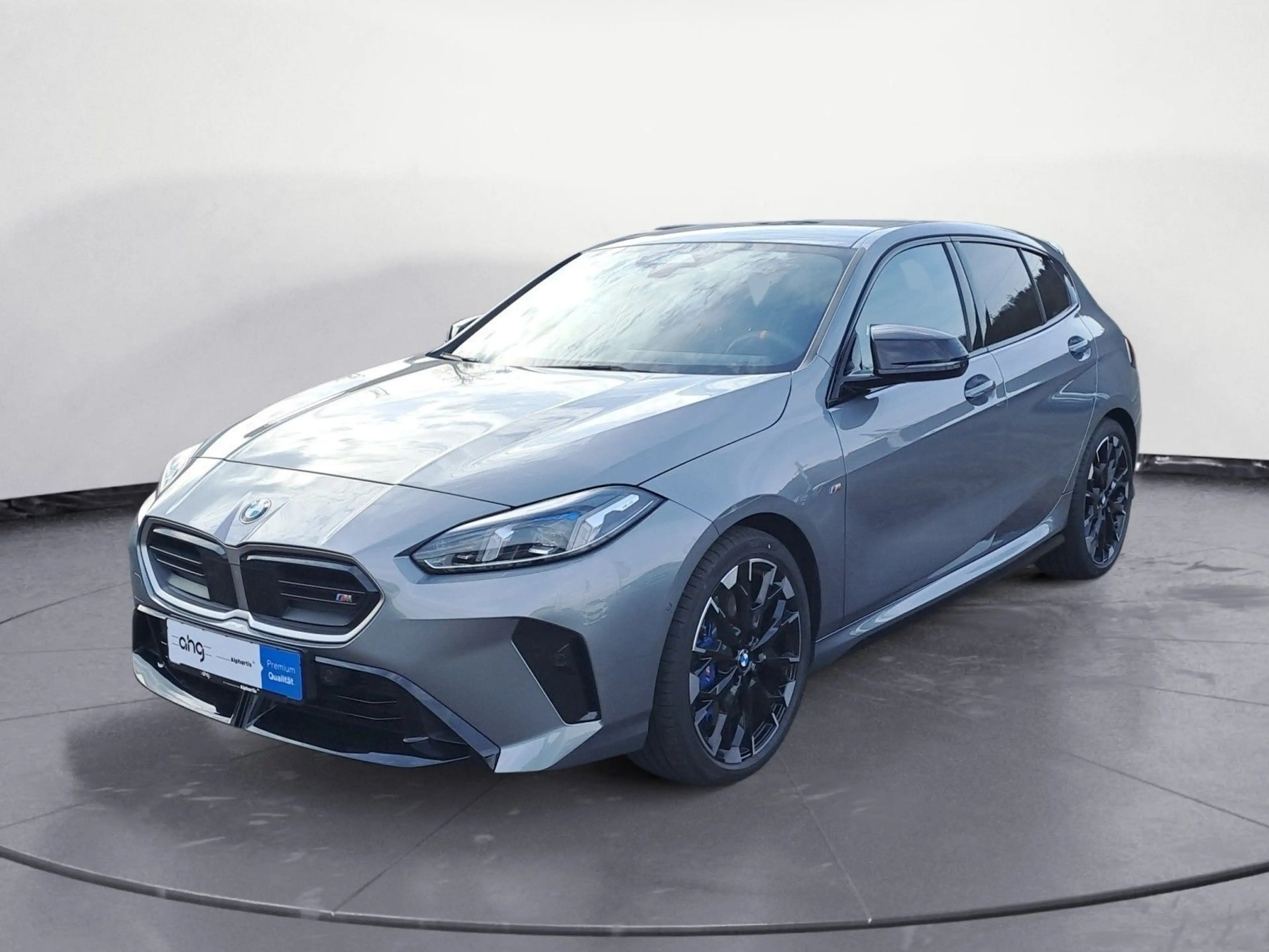 BMW 135 xDrive Adaptives Fahrwerk Komfortzugang — photo 2
