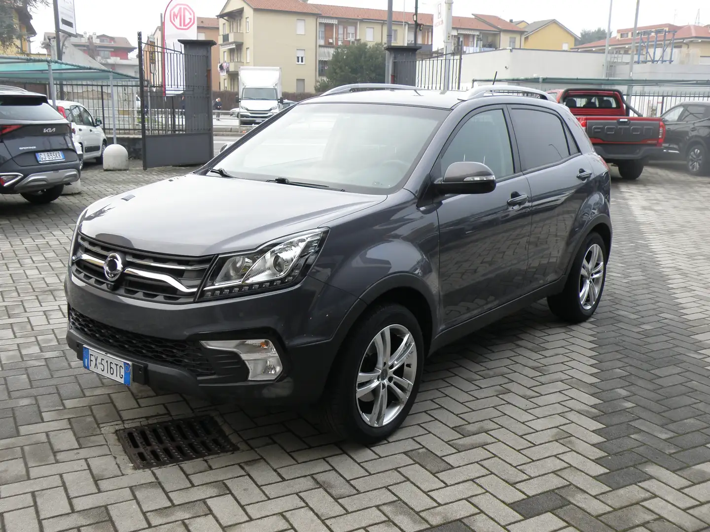 SsangYong Korando Korando III 2014 2.0 Plus Gpl 2wd my17 Grau - 2
