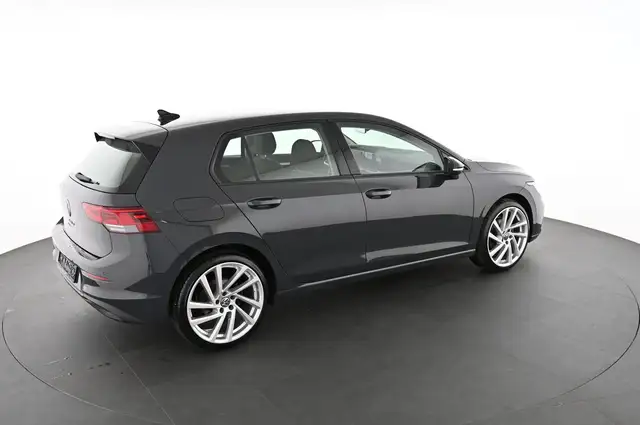 Volkswagen Golf view 4