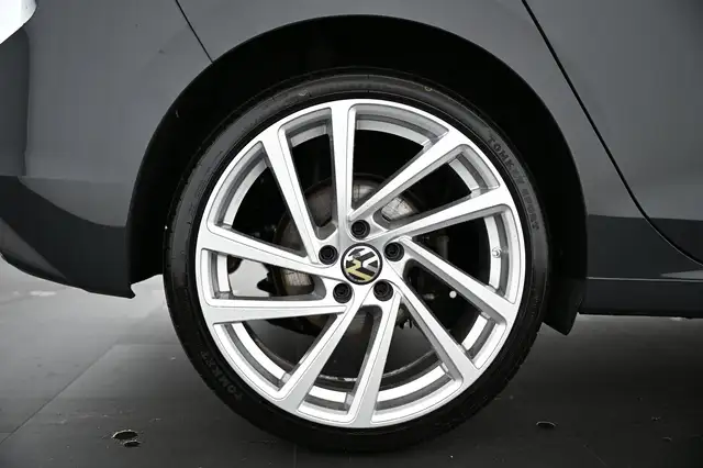 Volkswagen Golf view 15