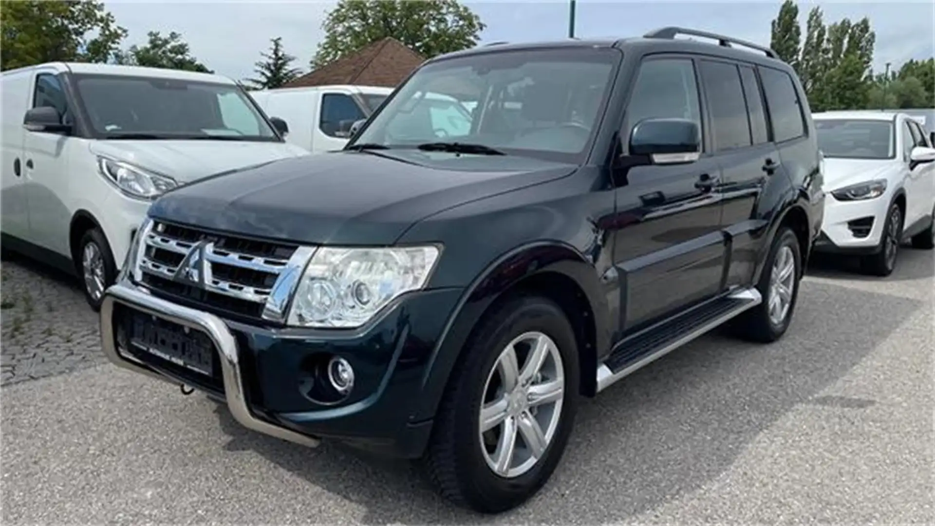 Mitsubishi Pajero Wagon Instyle 3,2 DI-D TD Aut. Zelená - 1