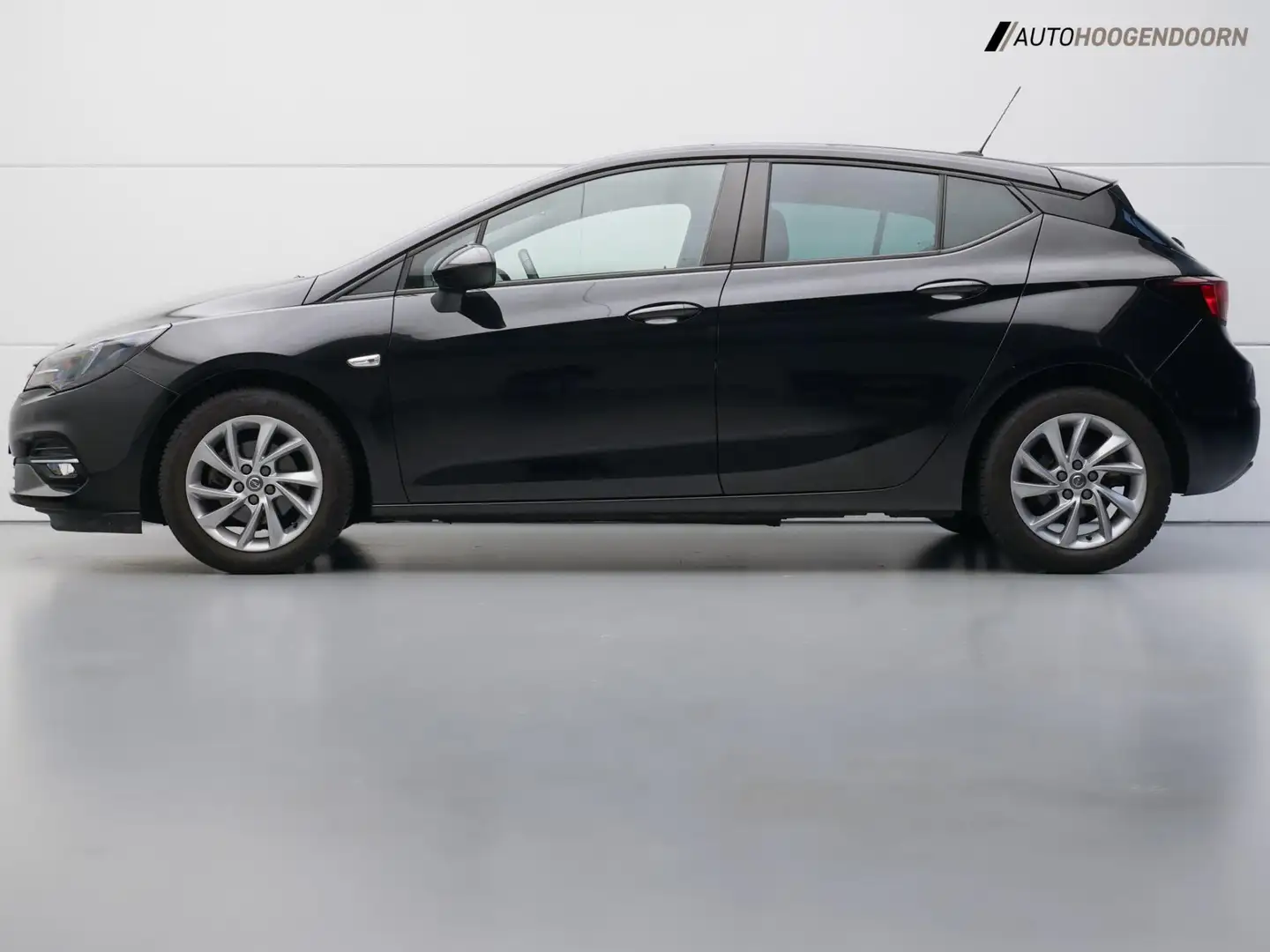 Opel Astra 1.2 sportive edition 130pk (APPLE CARPLAY,LED,CAME Zwart - 2