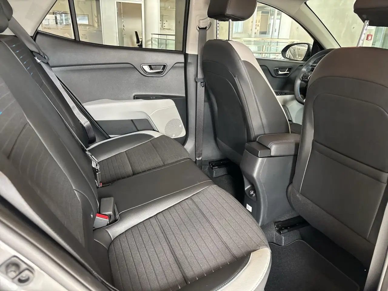 Kia Stonic Nightline Edition 1.0T 100 48V DCT Klima Navi, миниатюра 12
