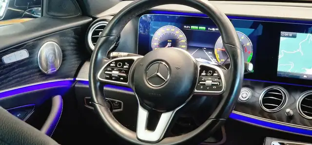 Mercedes-Benz E-Class view 13