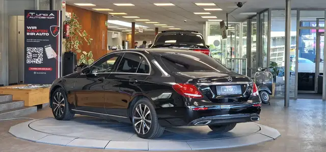 Mercedes-Benz E-Class view 6