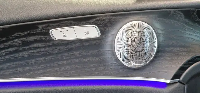 Mercedes-Benz E-Class view 20