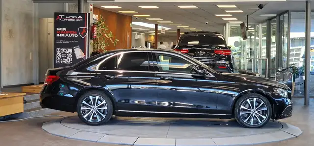 Mercedes-Benz E-Class view 5