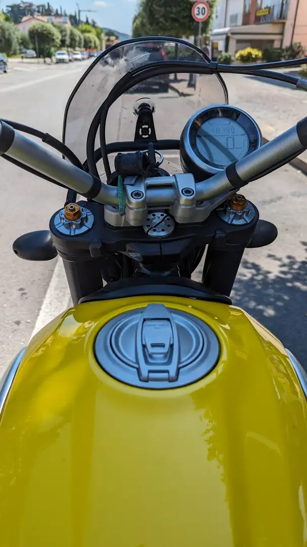 Ducati Scrambler icon 800 Giallo - 2