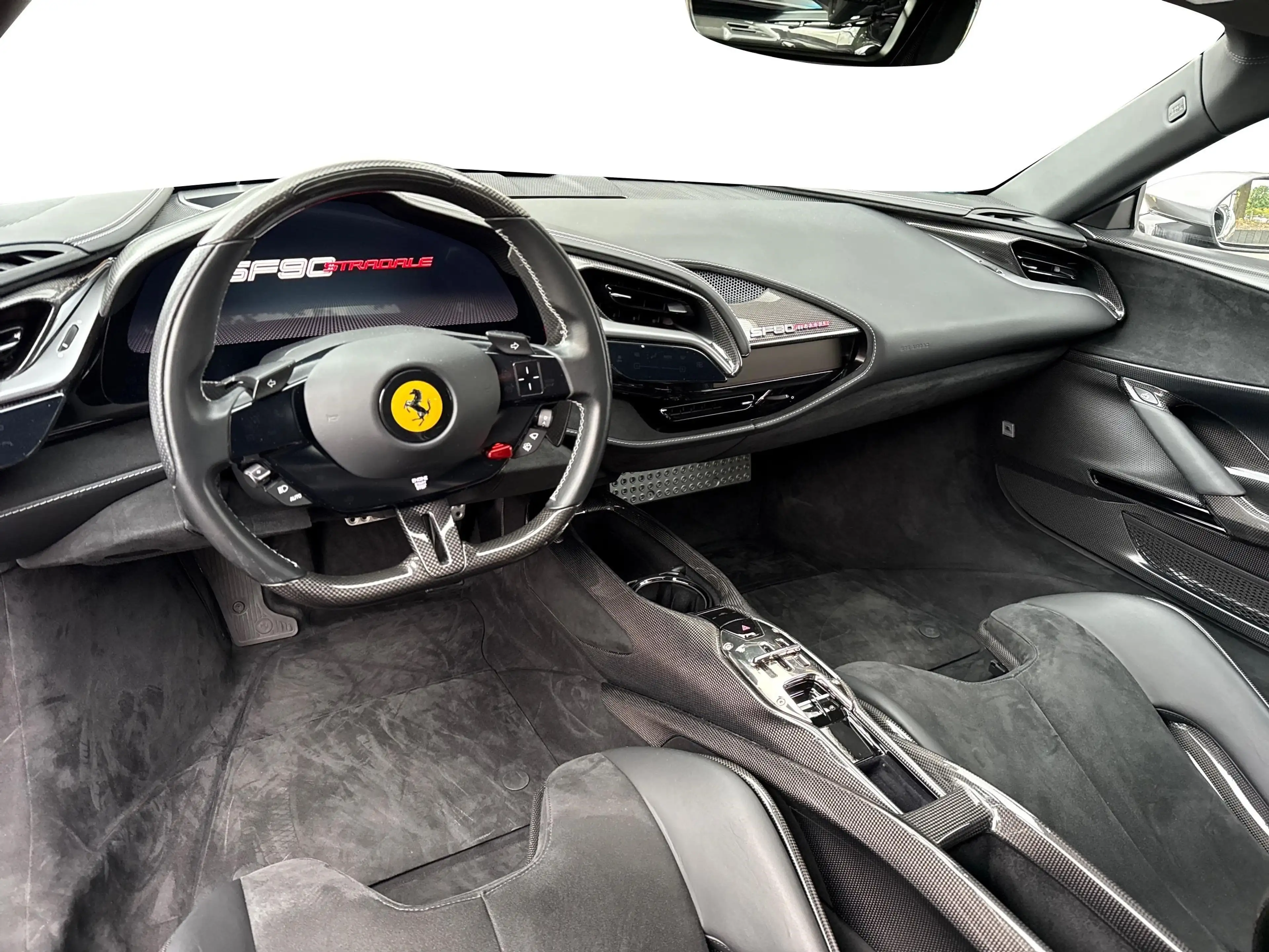 Ferrari SF90 Stradale *Assetto Fiorano*CarPlay*Kamera* — photo 13