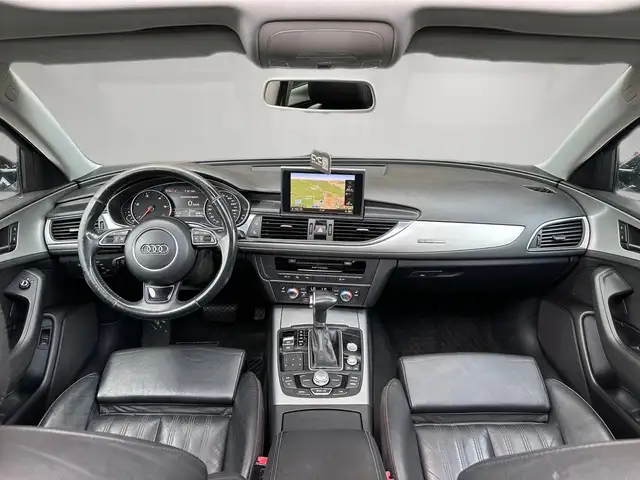 Audi A6 view 13