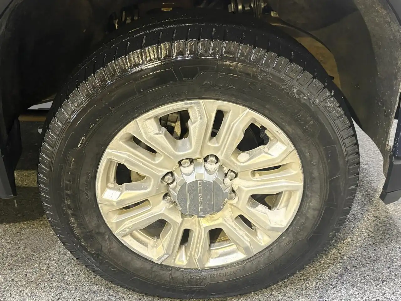 GMC Sierra 2500HD снимка GMC Sierra 2500HD