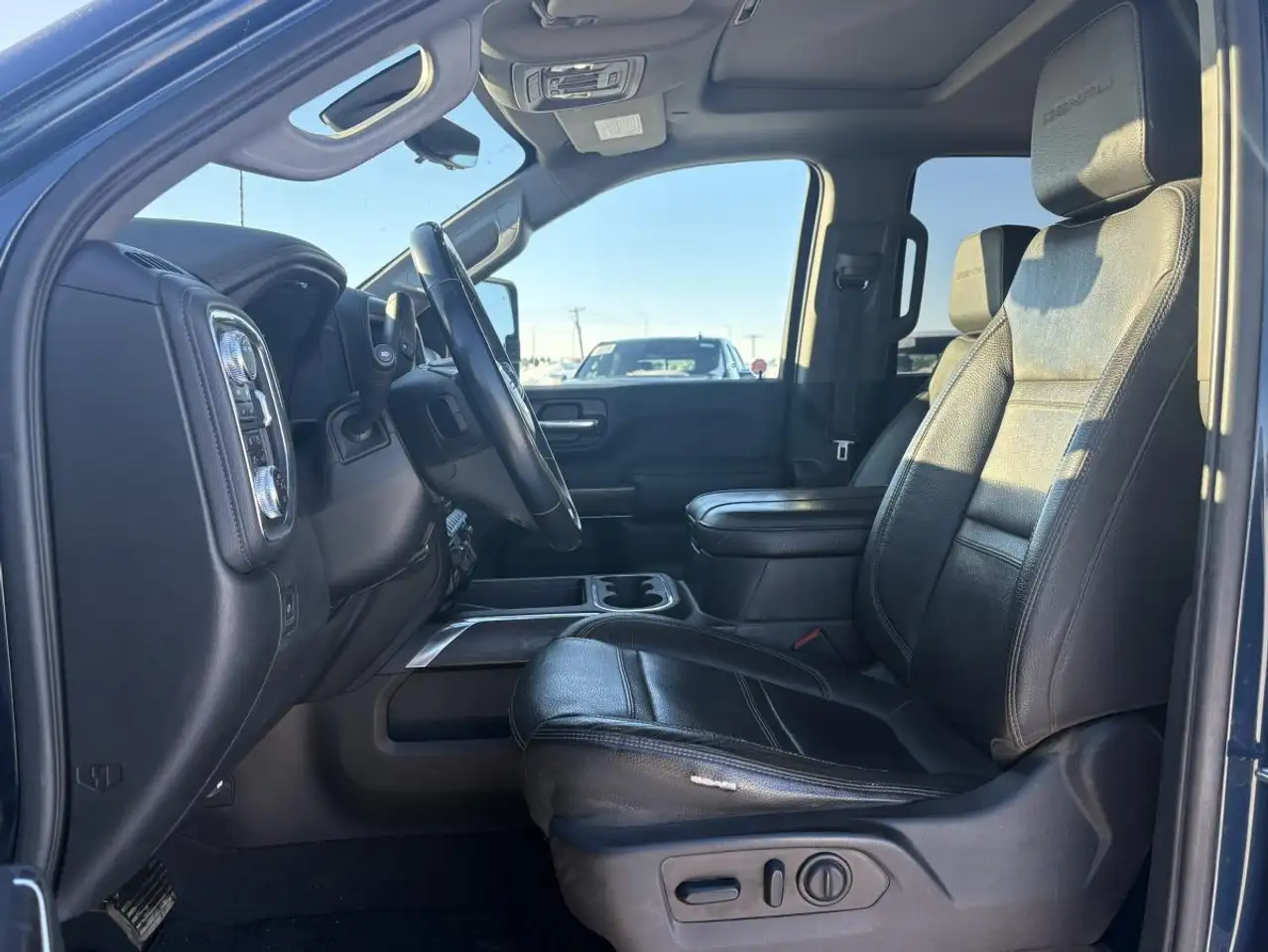 GMC Sierra 2500HD снимка GMC Sierra 2500HD