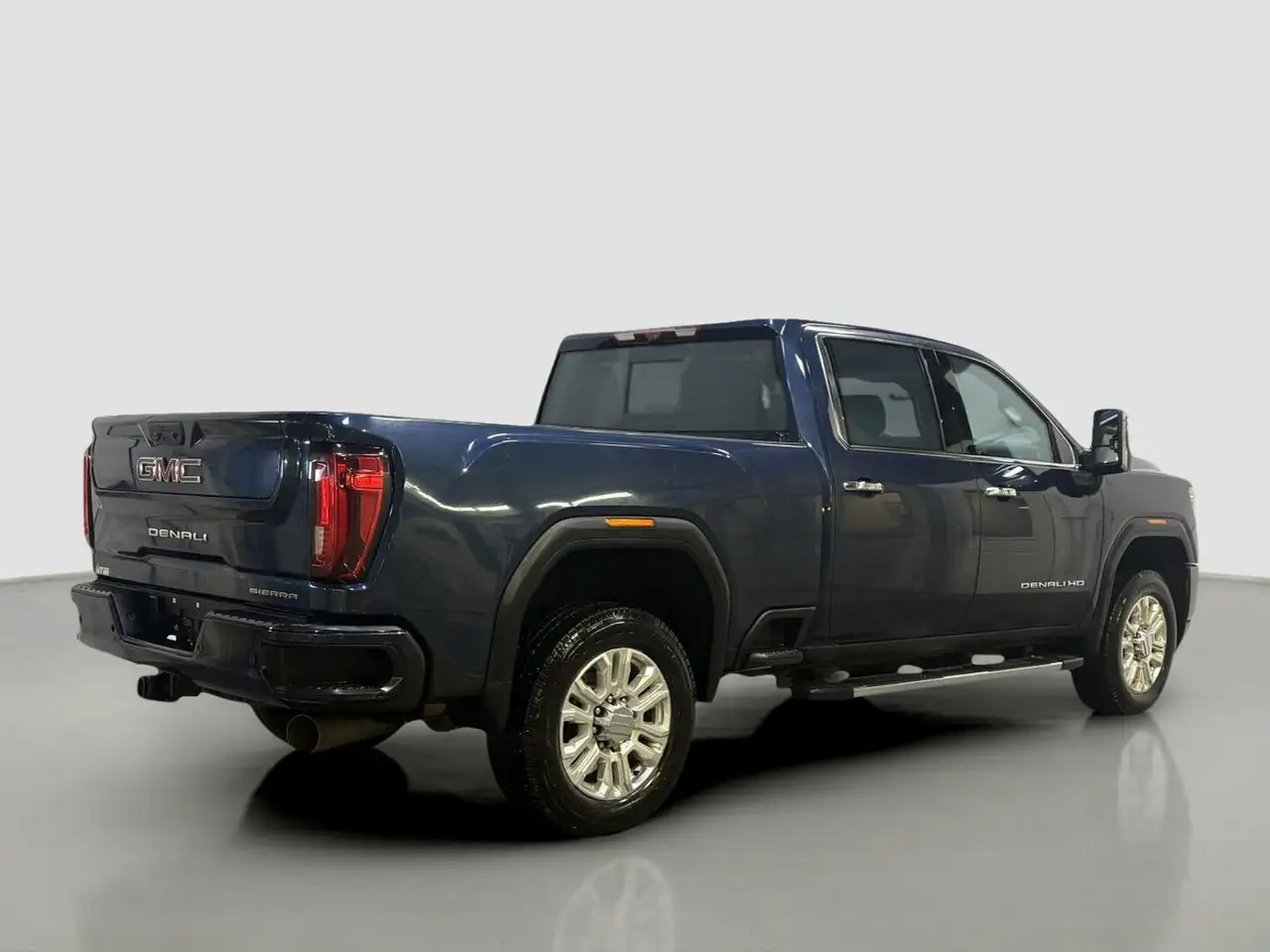 GMC Sierra 2500HD снимка GMC Sierra 2500HD
