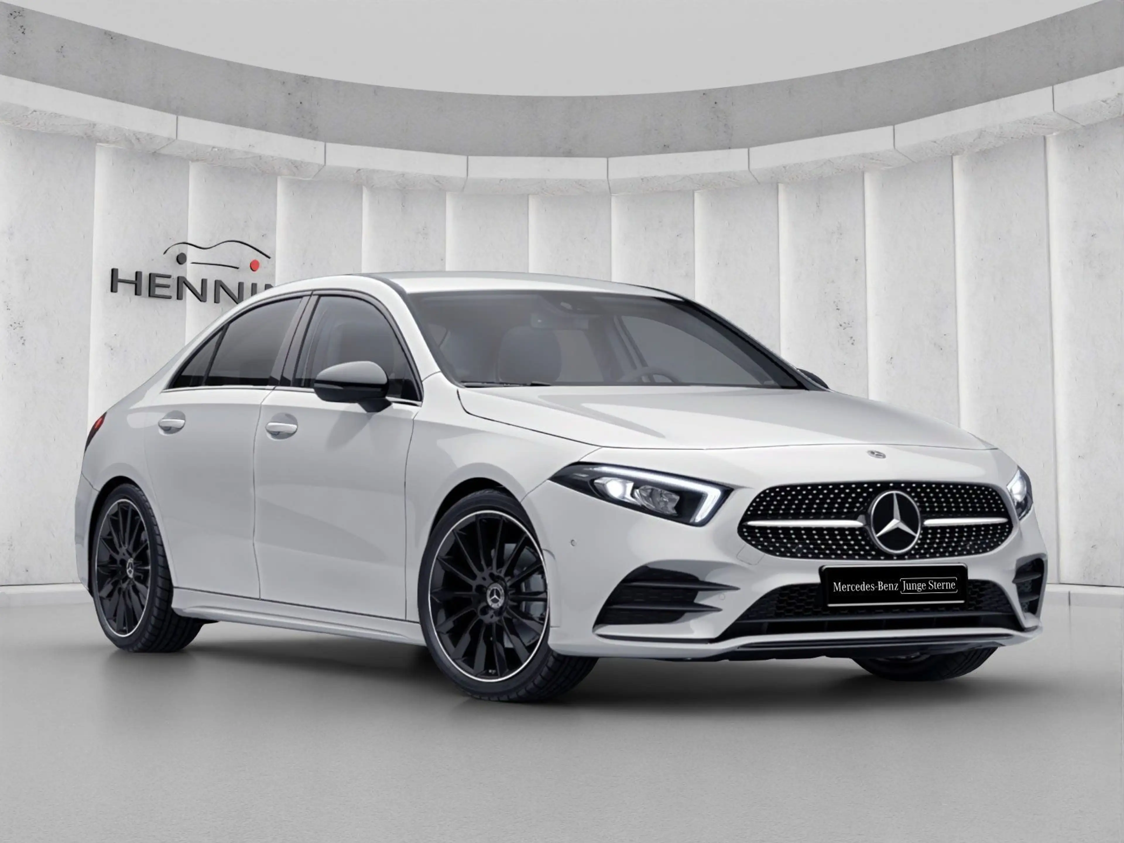 Mercedes-Benz A 220 4MATIC Limousine — photo 6
