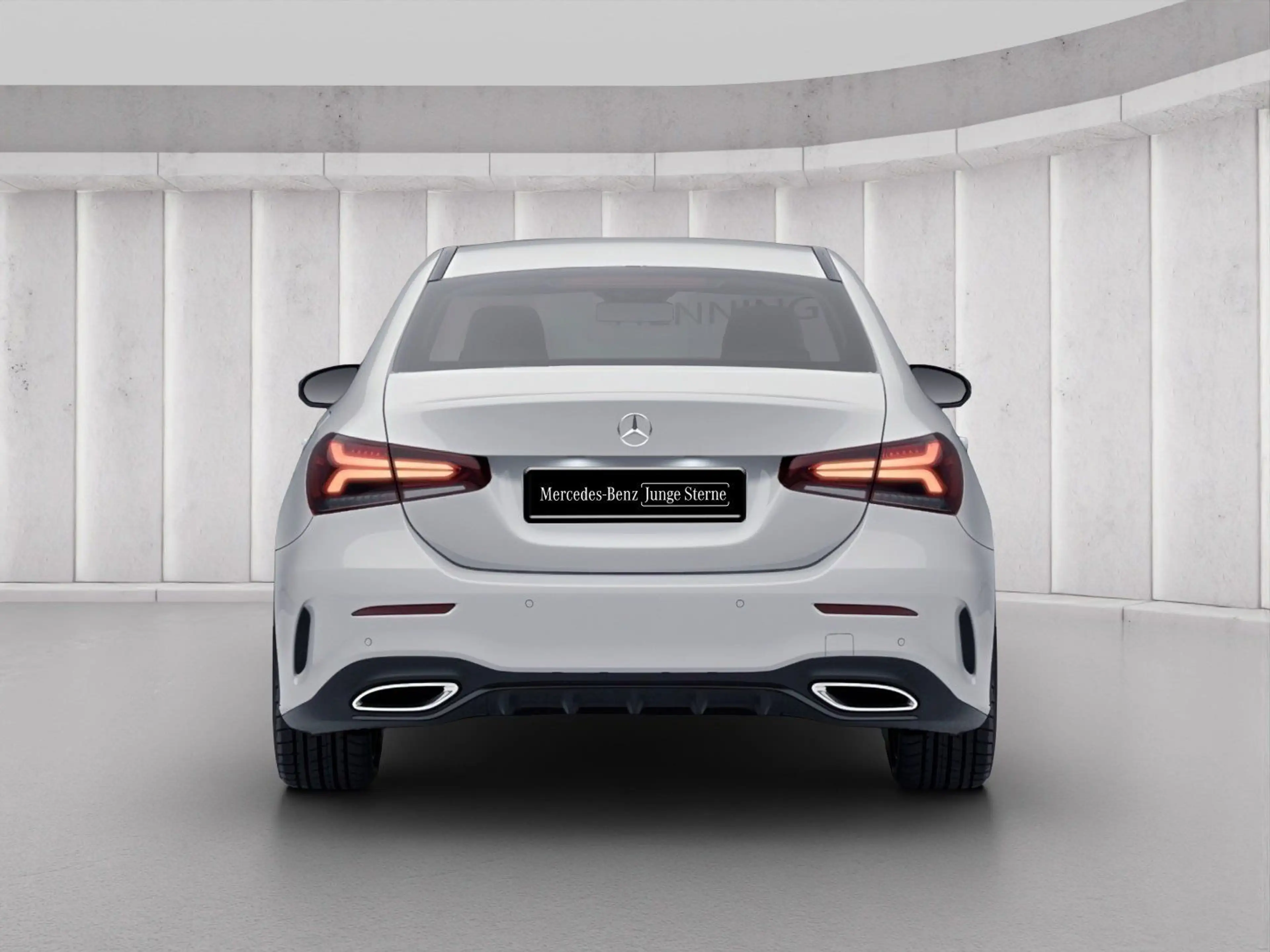 Mercedes-Benz A 220 4MATIC Limousine — photo 3
