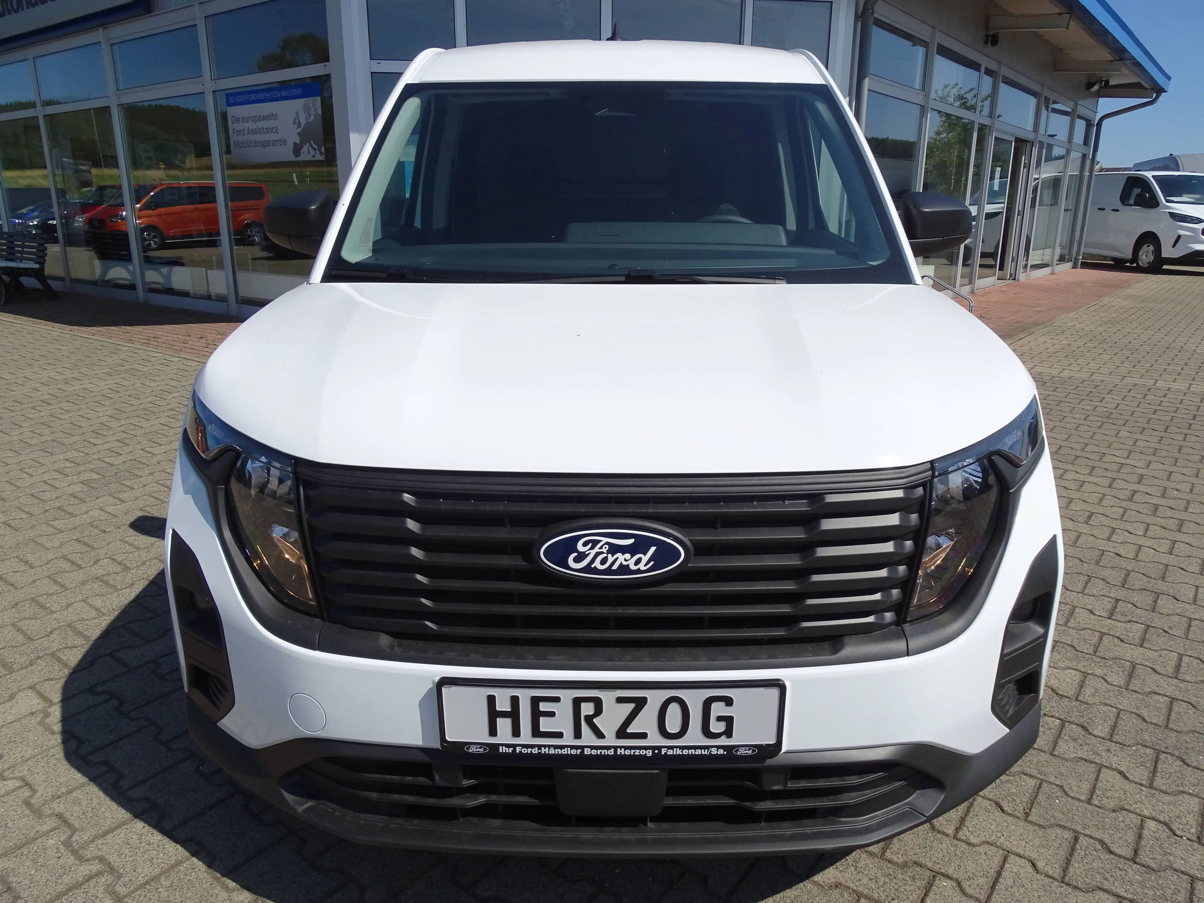 Ford Transit Courier Trend — photo 6