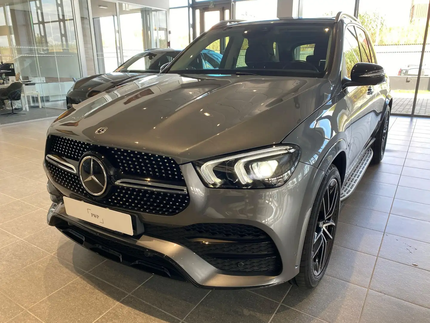 Mercedes-Benz GLE 300 GLE 300 d 4Matic mhev AMG Line Grey - 1