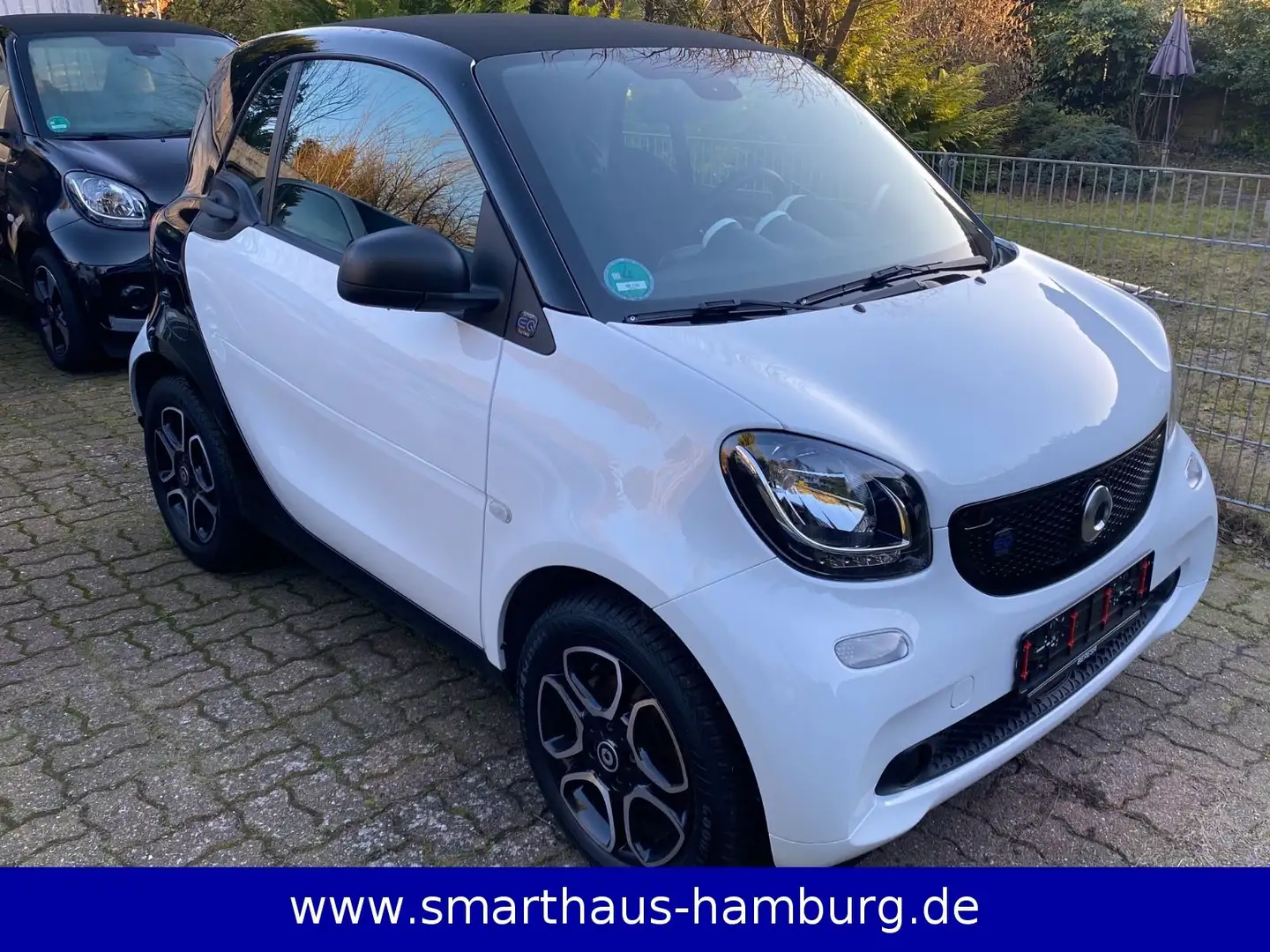 smart forTwo coupé EQ 22kW COOL AUDIO 22kW Lader Weiß - 2