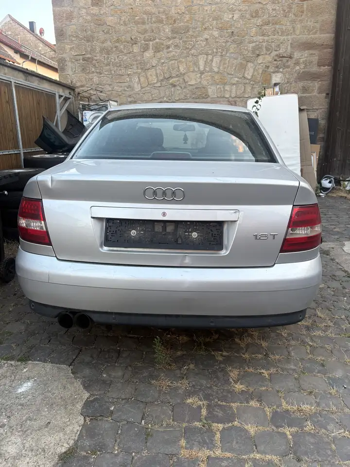Audi A4 1.8 T, foto 7