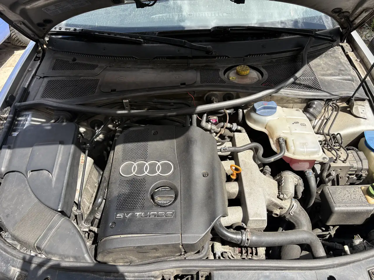 Audi A4 1.8 T, foto 3
