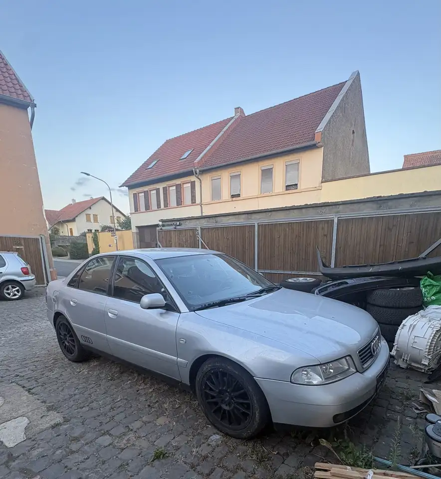 Audi A4 1.8 T, foto 5