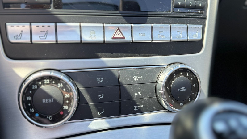Mercedes-Benz SLK 200 SLK Roadster SLK 200 BlueEfficiency — photo 9