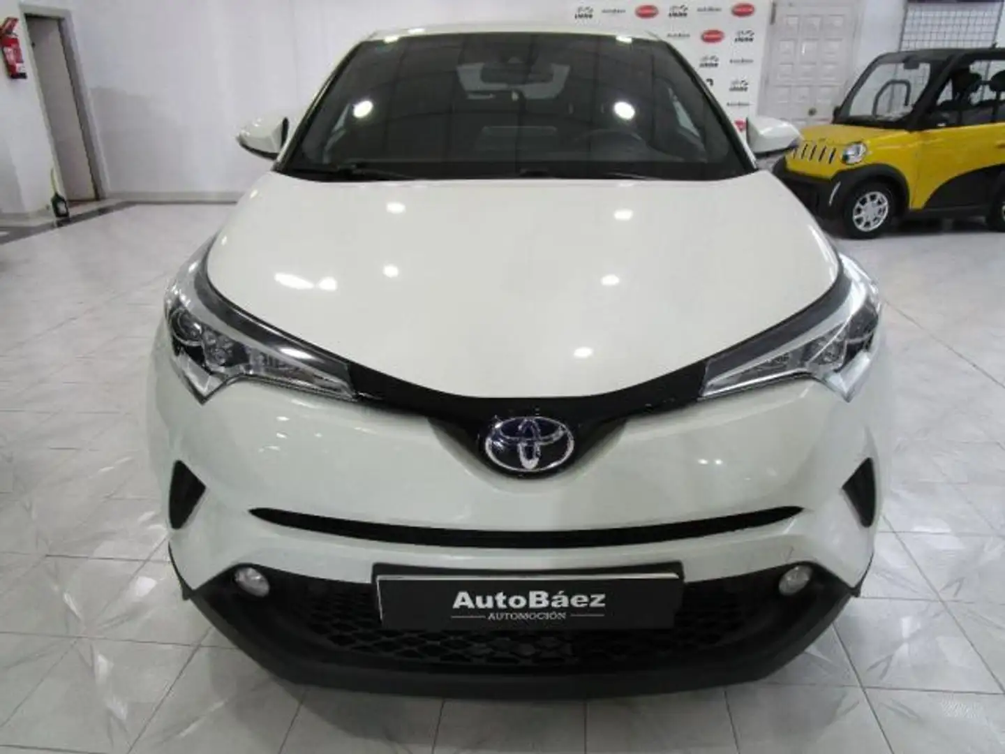 Toyota C-HR Hybrid Advance Blanc - 1