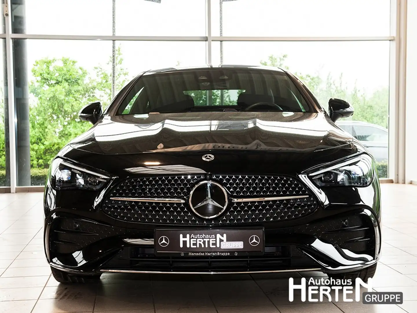 Mercedes-Benz CLE 300 e Coupe+AMG+DIGITAL+FAHRASSI.-P+MEMORY+ Schwarz - 2