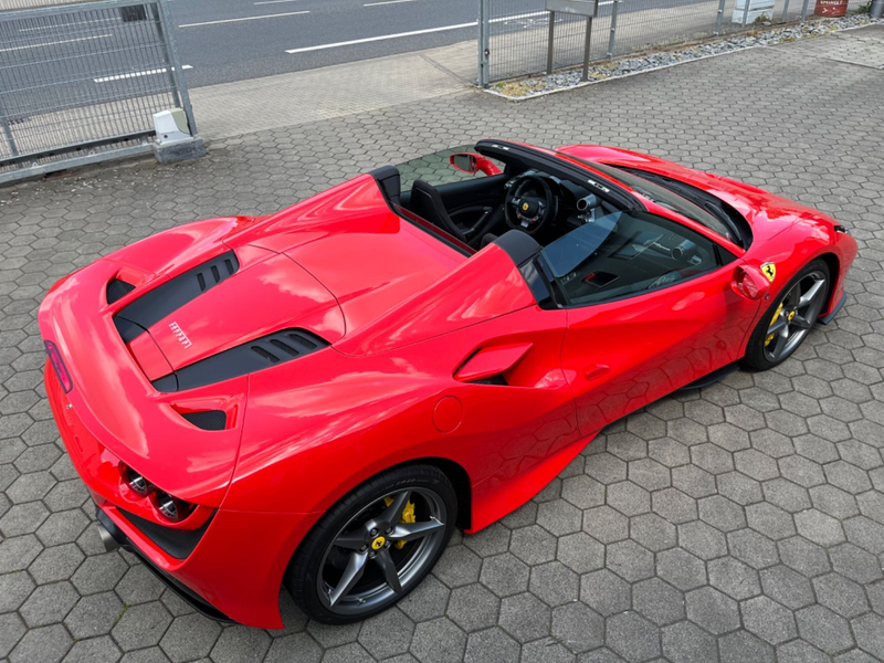 Ferrari F8 Spider Lift*Carbon-Seats*Alcantara*Garantie-5 — photo 6