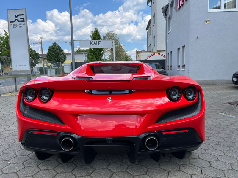 Ferrari F8 Spider Lift*Carbon-Seats*Alcantara*Garantie-5 — photo 8