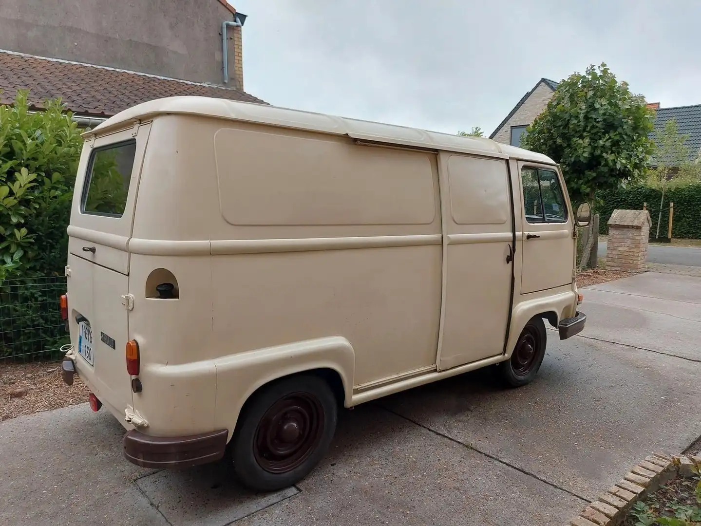 Renault Estafette - 2