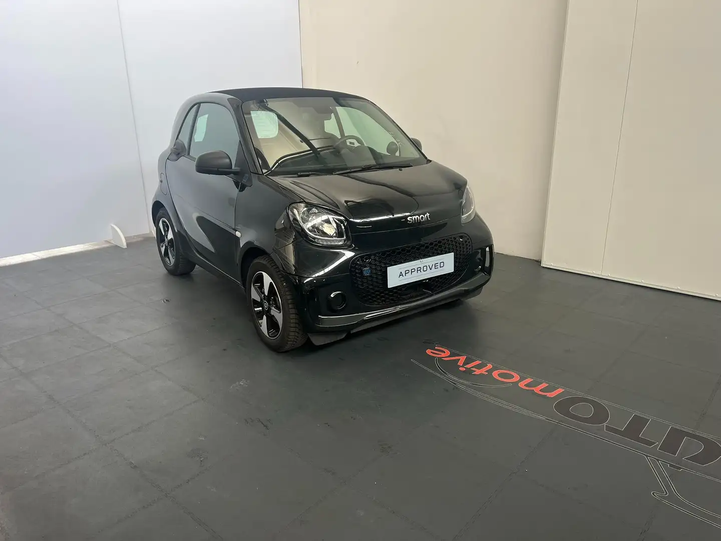 smart forTwo Fortwo eq Passion 4,6kW Noir - 1