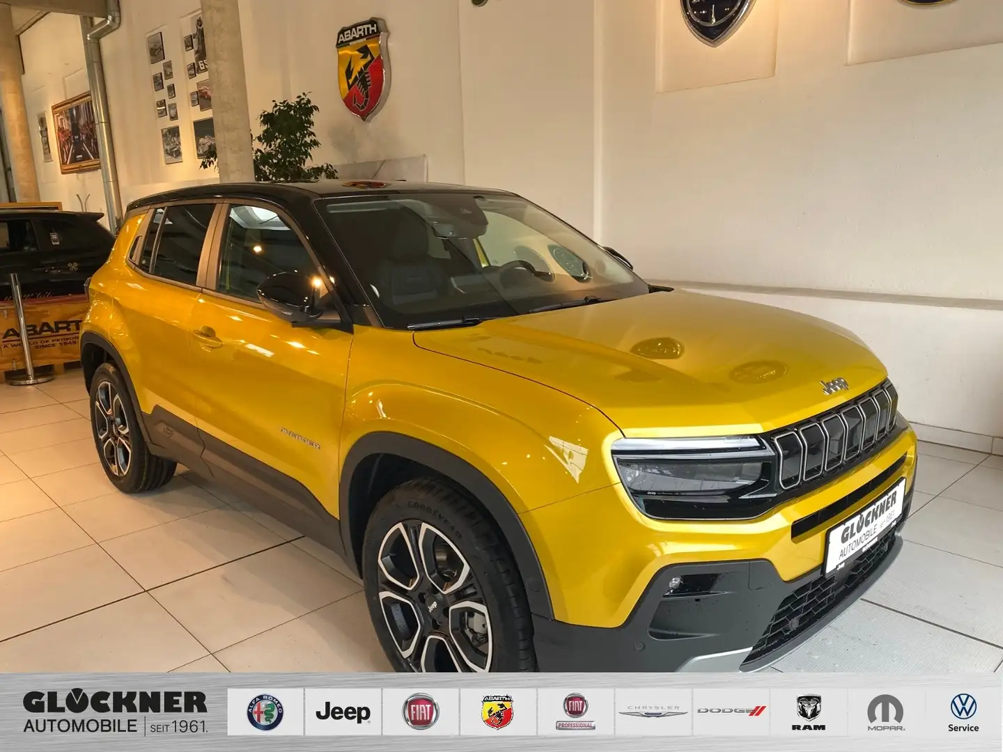 Jeep Avenger e-Hybrid Summit Gelb - 1