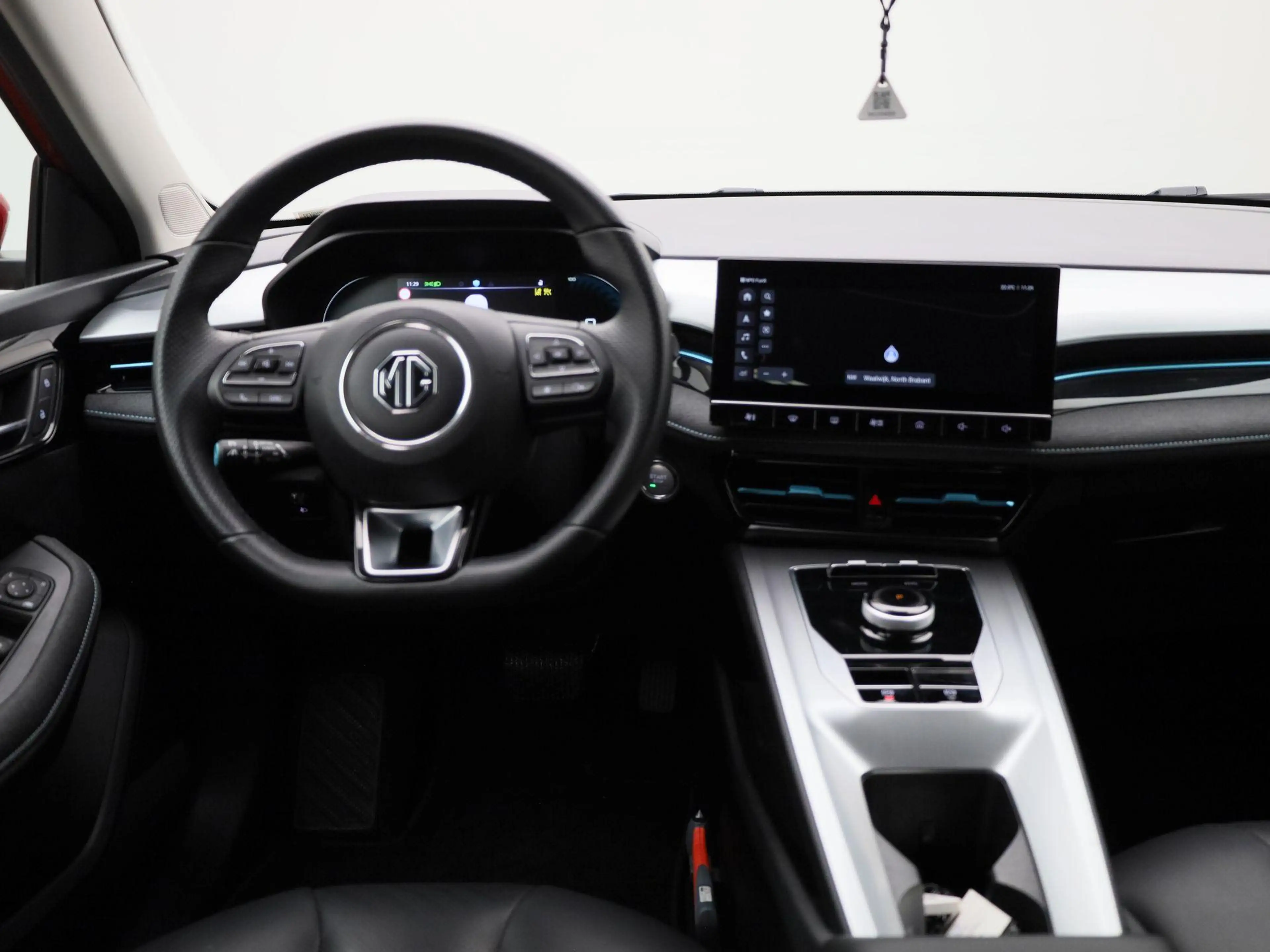 MG MG5 Electric Long Range Luxury 61 kWh — photo 7