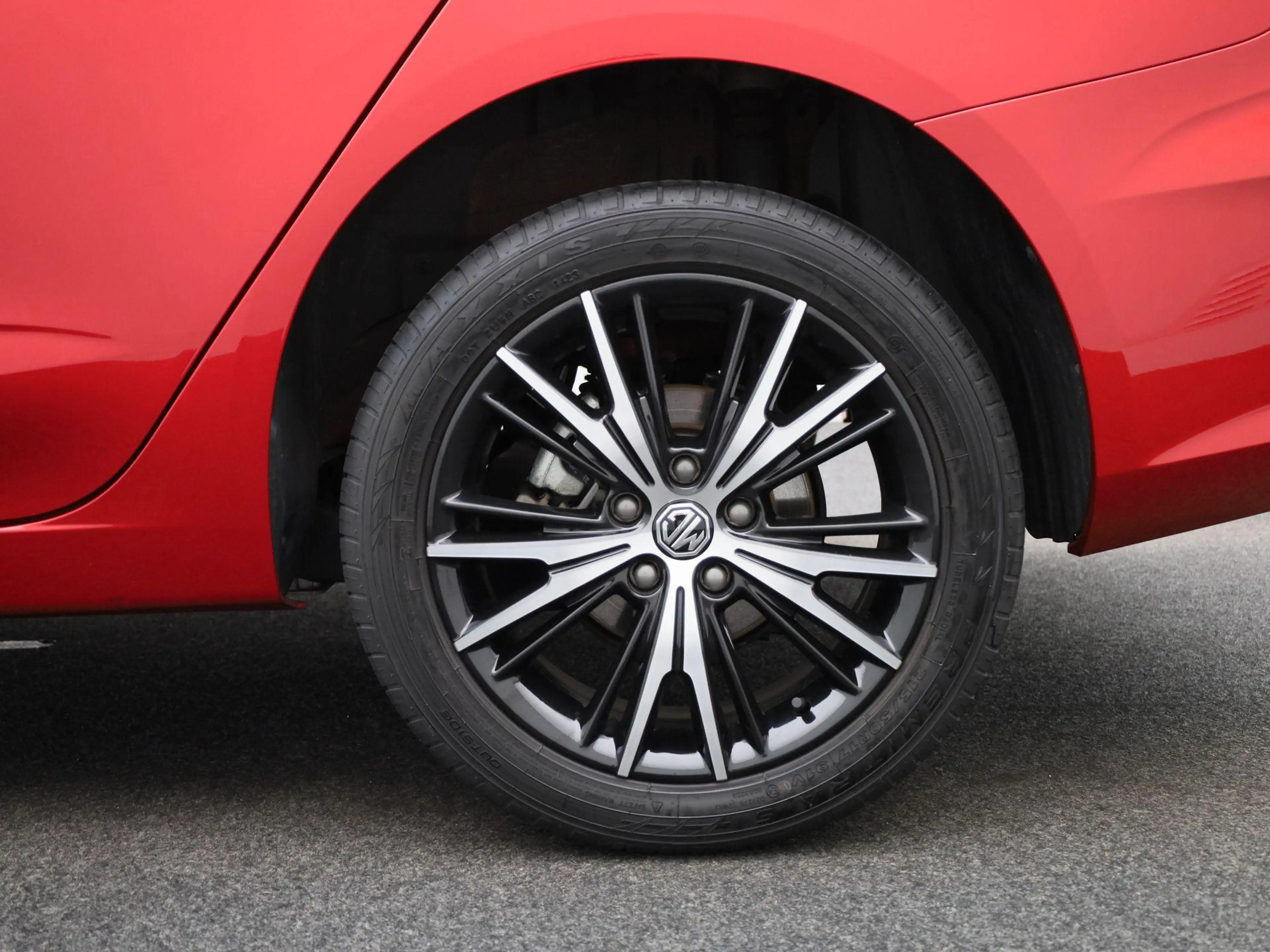 MG MG5 Electric Long Range Luxury 61 kWh — photo 13