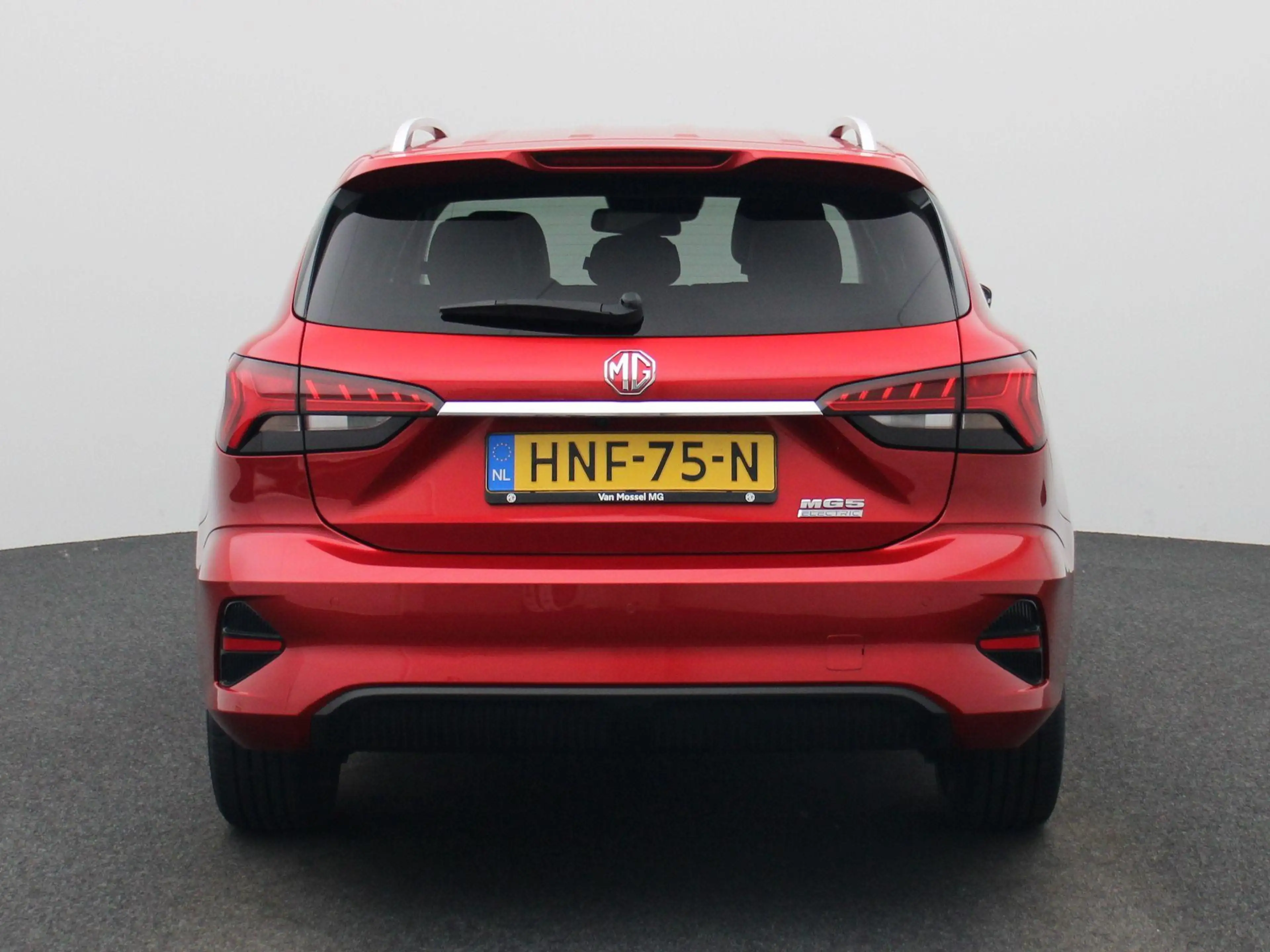 MG MG5 Electric Long Range Luxury 61 kWh — photo 5