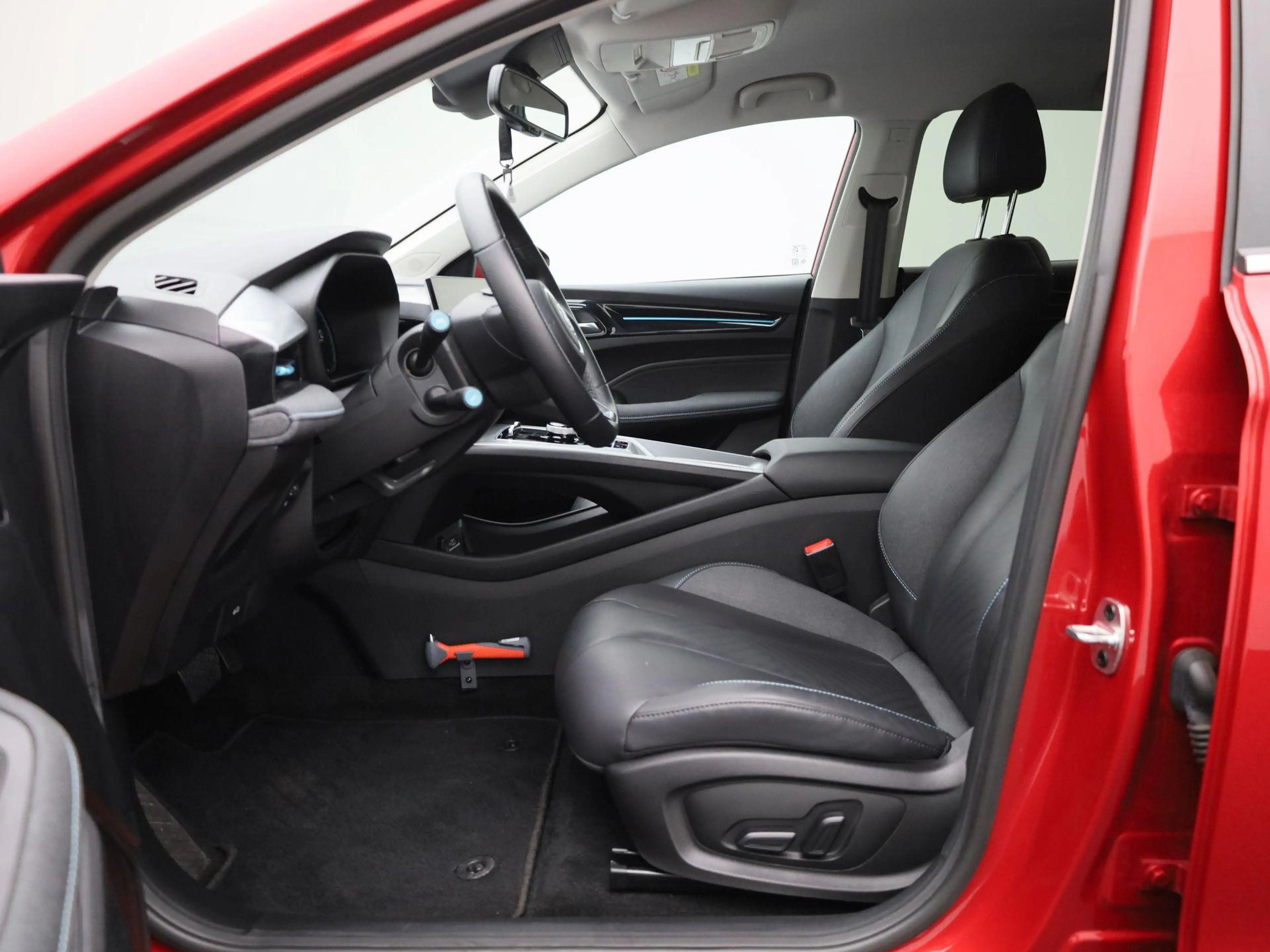 MG MG5 Electric Long Range Luxury 61 kWh — photo 11