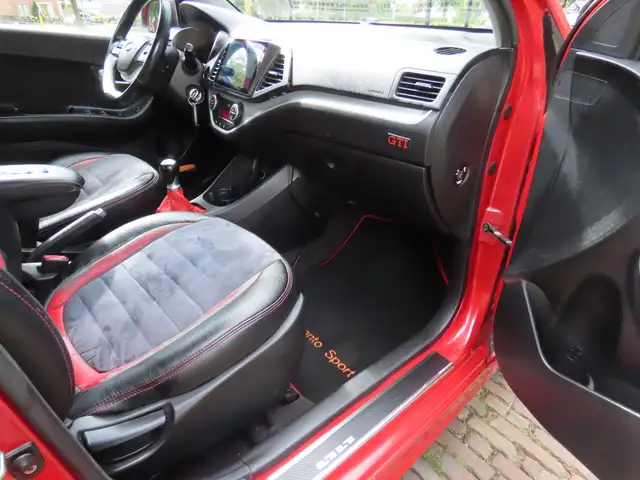 Kia Picanto view 9