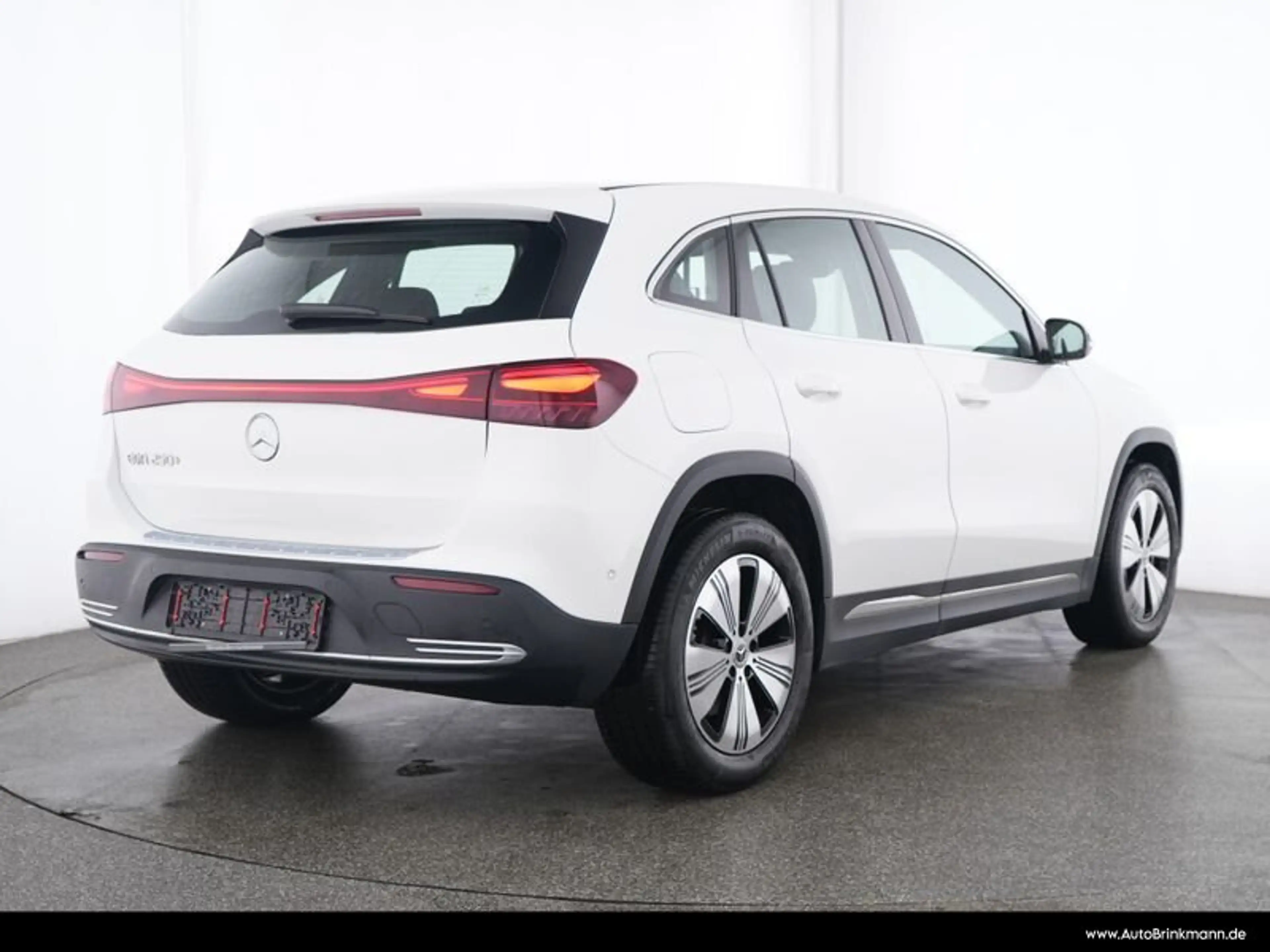 Mercedes-Benz EQA 250 EQA 250+ DISTRONIC/LED/KAMERA/SPURH/ADVANCED SHZ — photo 2