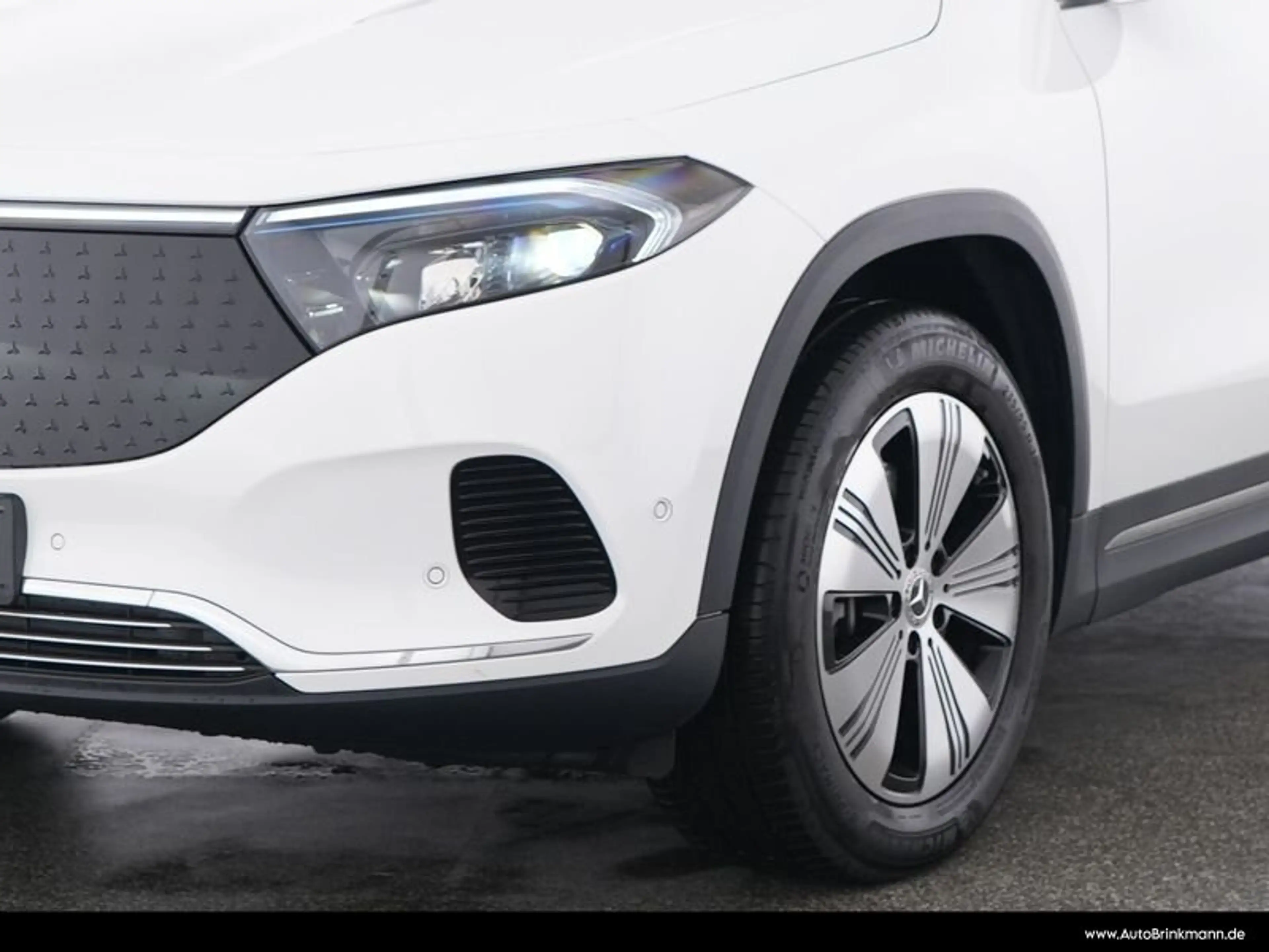 Mercedes-Benz EQA 250 EQA 250+ DISTRONIC/LED/KAMERA/SPURH/ADVANCED SHZ — photo 3